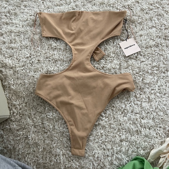 bodysuit - Picture 2 of 3